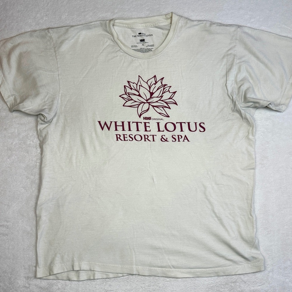 HBO The White Lotus Resort & Spa Graphic‎ T-Shirt Mens XL Cream Maroon Logo Tee